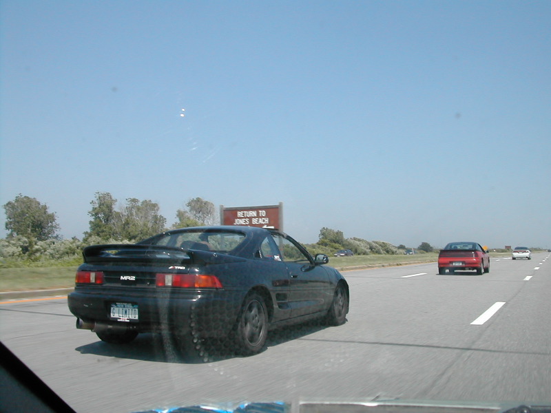 DSCN3164 sin behind 2 dsm.JPG